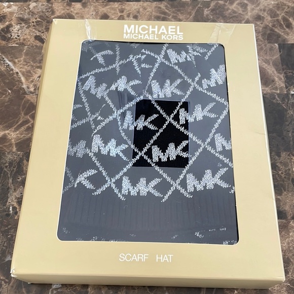 MICHAEL KORS - Picture 1 of 5